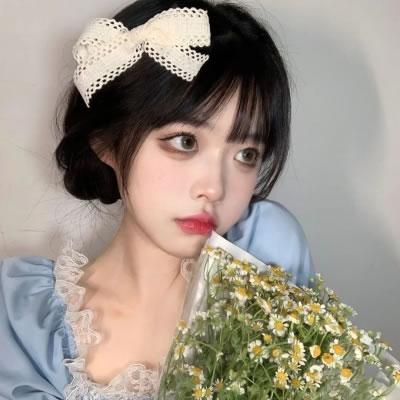 大学生头像女生清晰(女大学生头像清晰)